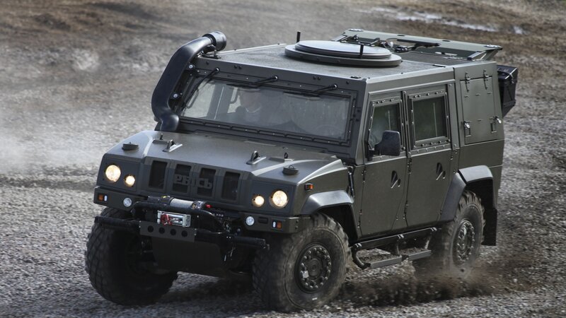 Armored Military Vehicle — Green, Action