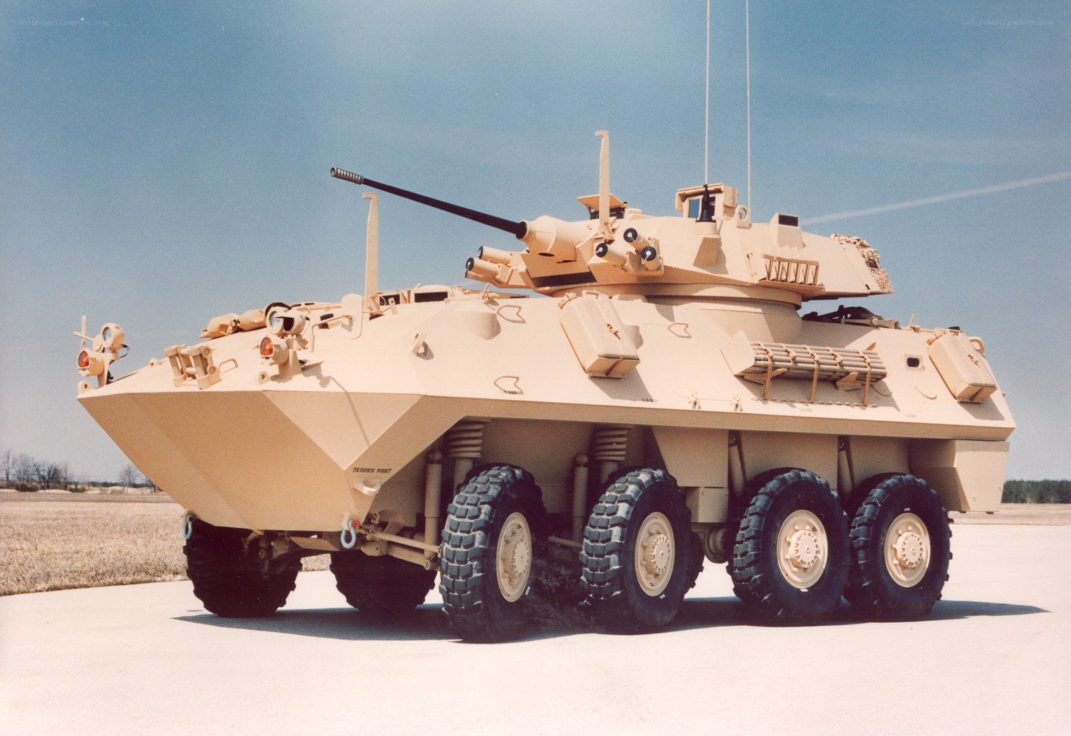 Armored personnel carrier