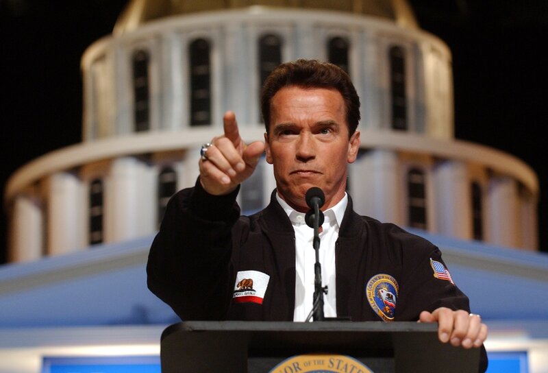 Arnold Schwarzenegger Speaking — Black