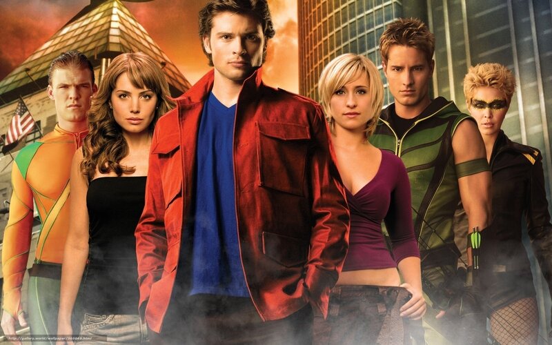 Arrowverse heroes stand together