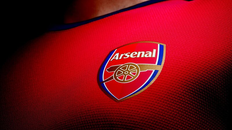Arsenal Crest on Jersey