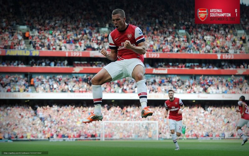 Arsenal player celebrates goal