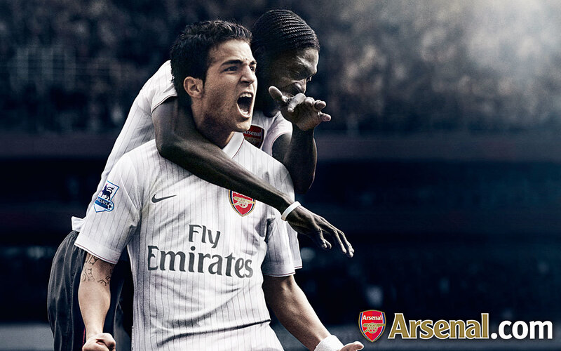 Arsenal players celebrating goal