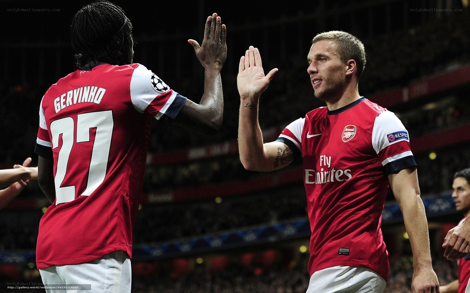 Arsenal players high-fiving