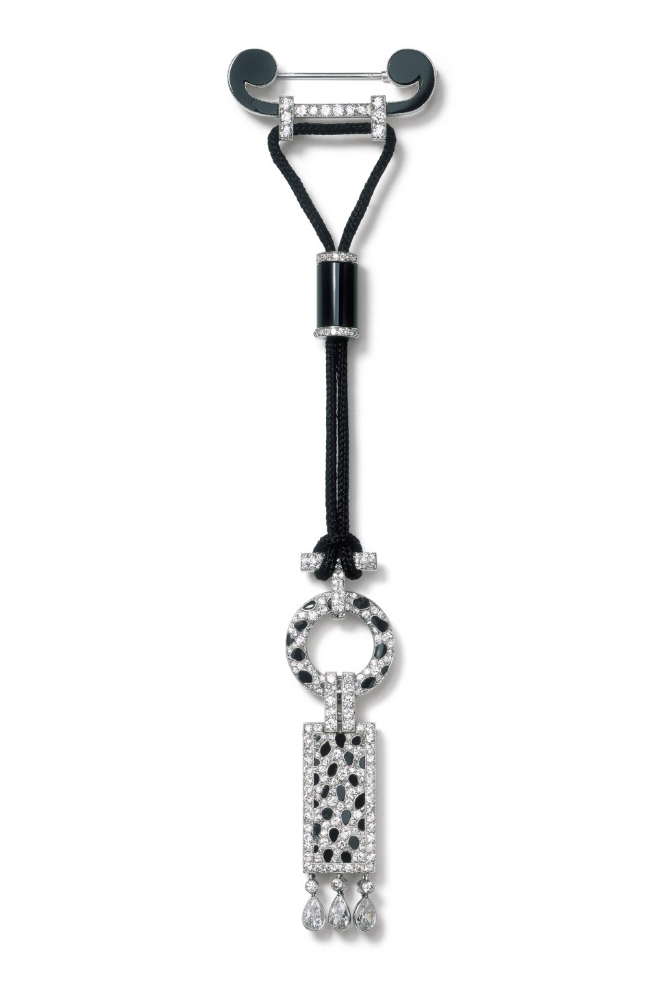 Art Deco brooch with diamonds