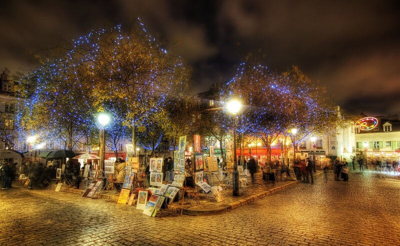 Art Market at Night — Blue
