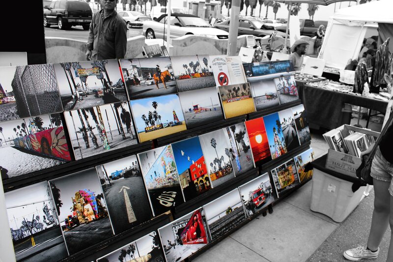 Art market at the beach