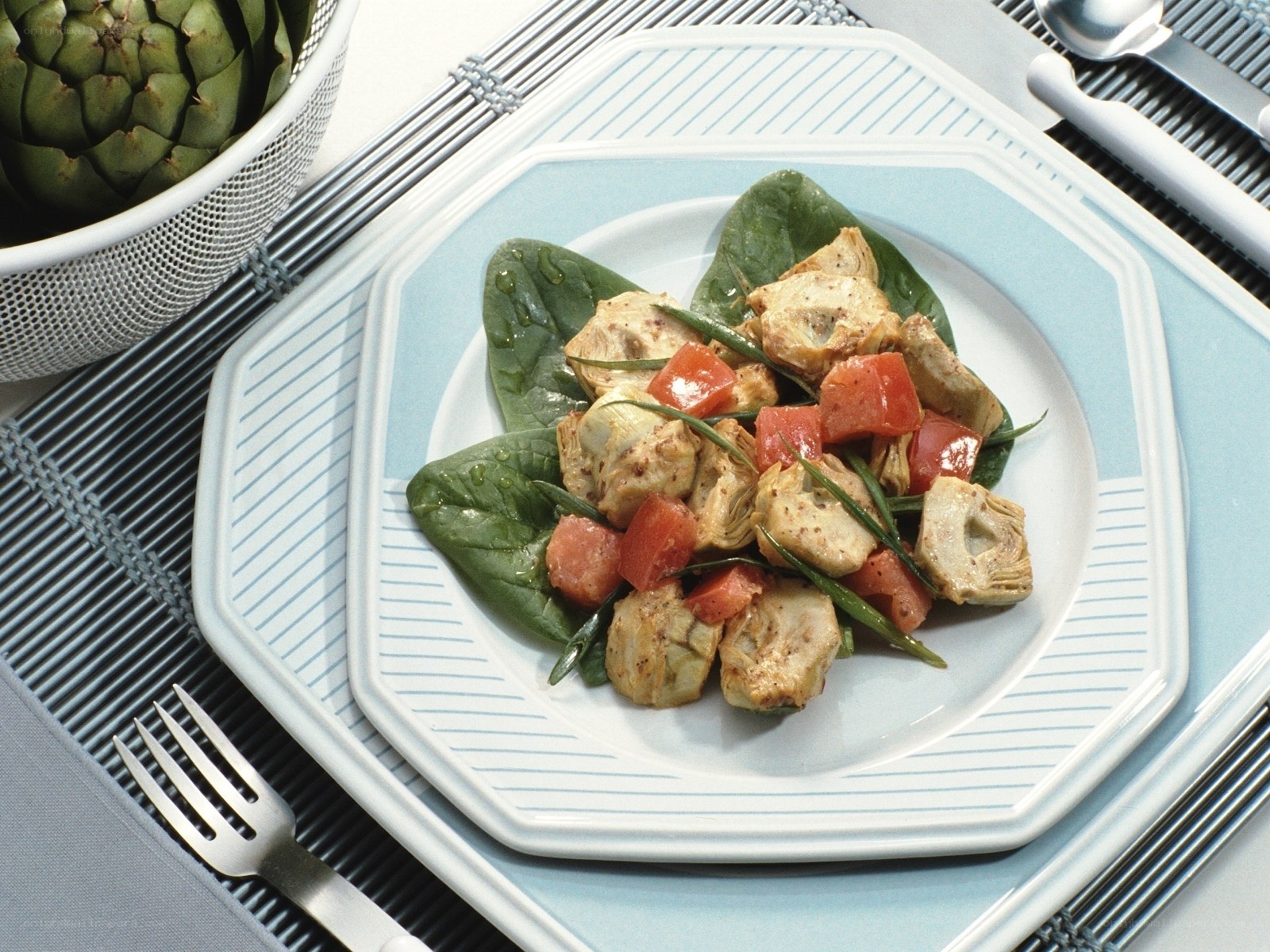 artichoke and tomato salad