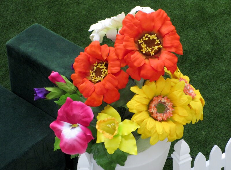 Artificial Flower Bouquet — Red