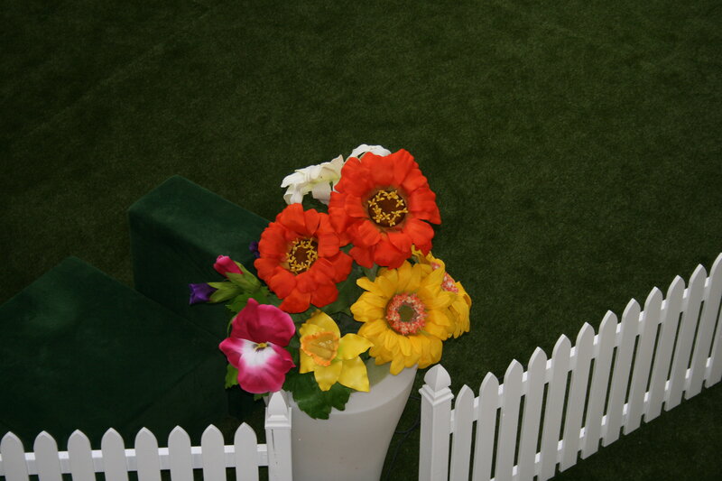 Artificial Flowers in Vase — Green