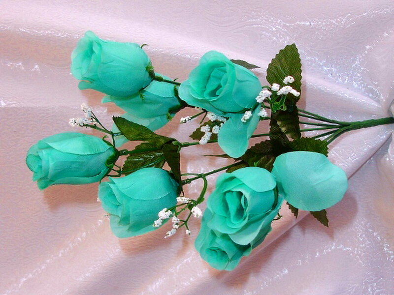 Artificial Turquoise Roses — Calm