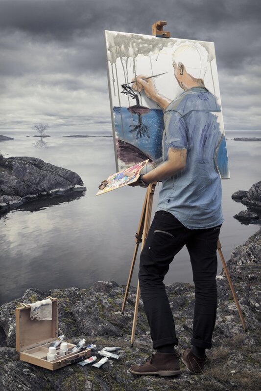 Artist Painting Outdoors — Gray