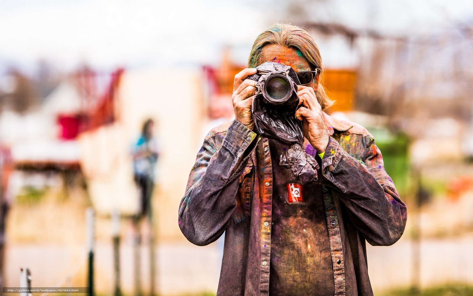 artist taking a photo