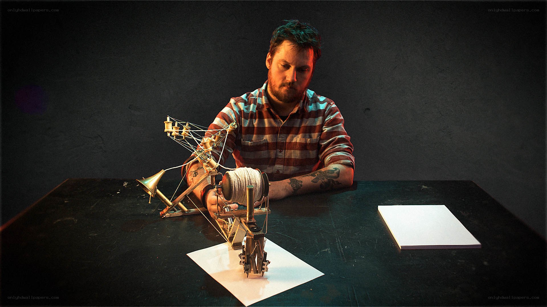 Artist with mechanical drawing device