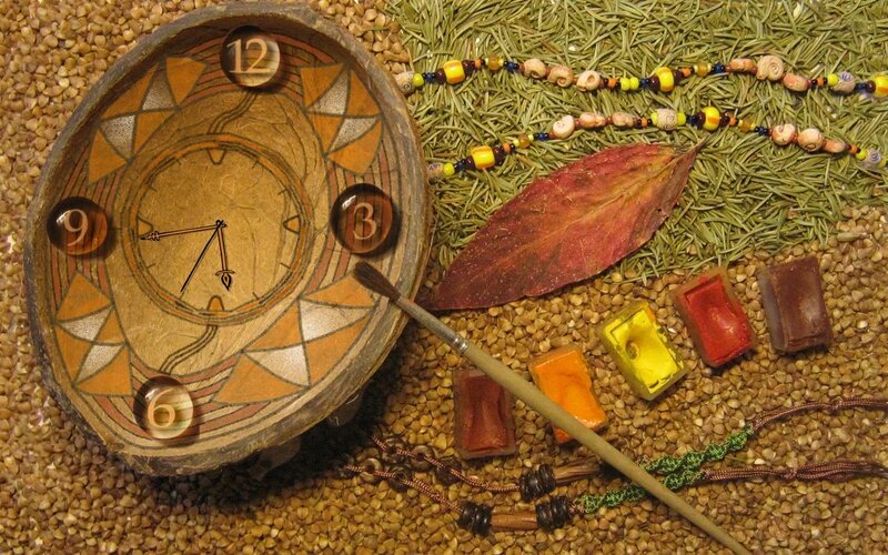Artistic clock with autumn elements