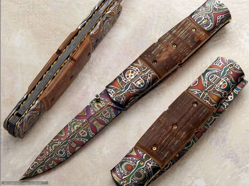 Artistic folding knives