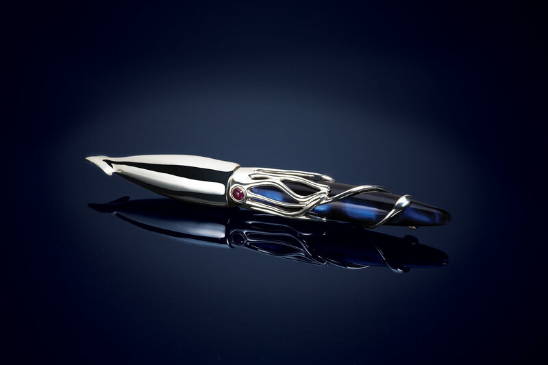 Artistic pen with gemstone