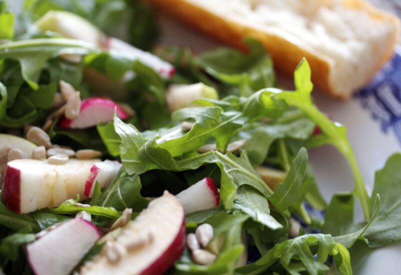 Arugula Salad with Apple