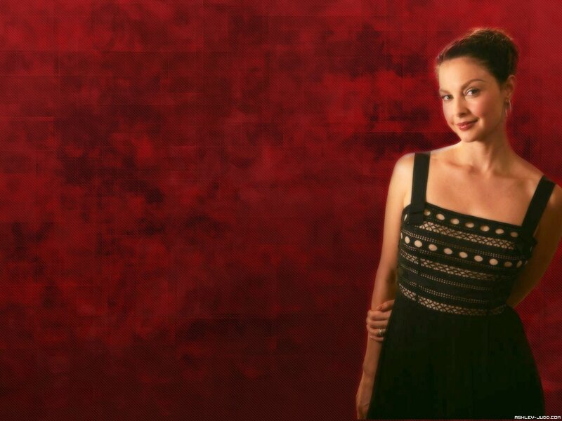 Ashley Judd in a black dress