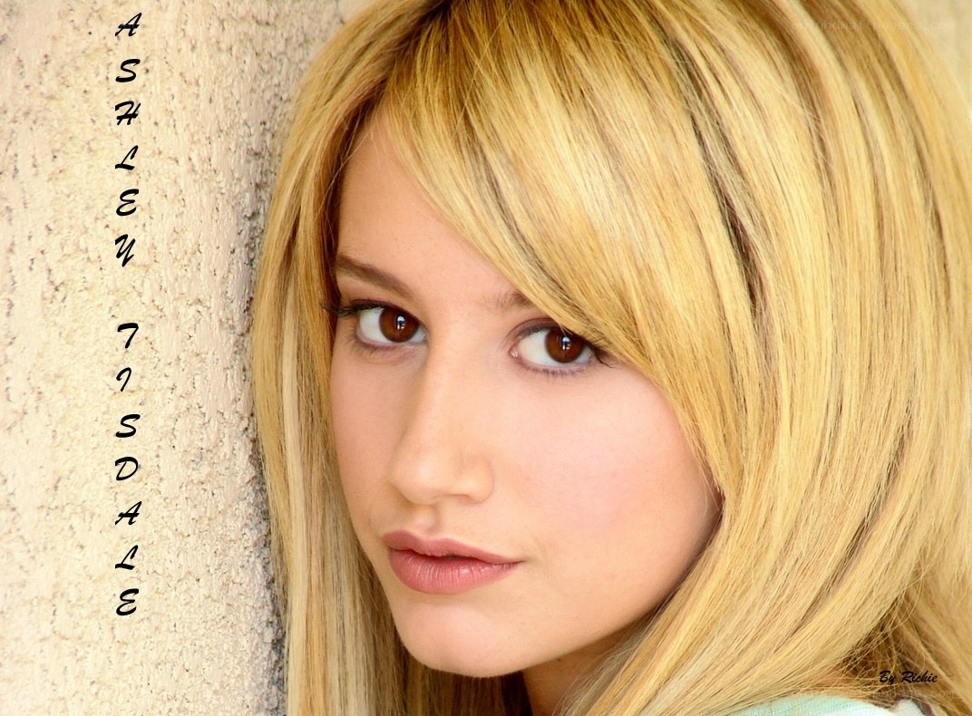 Ashley Tisdale portrait