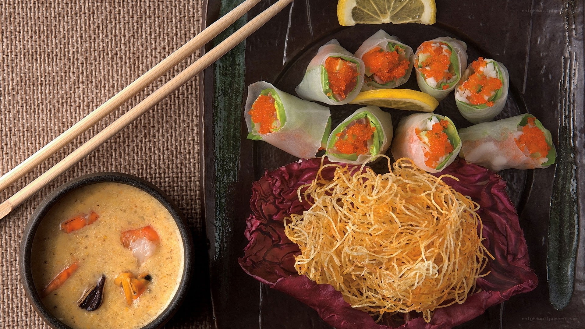 Asian spring rolls with dipping sauce