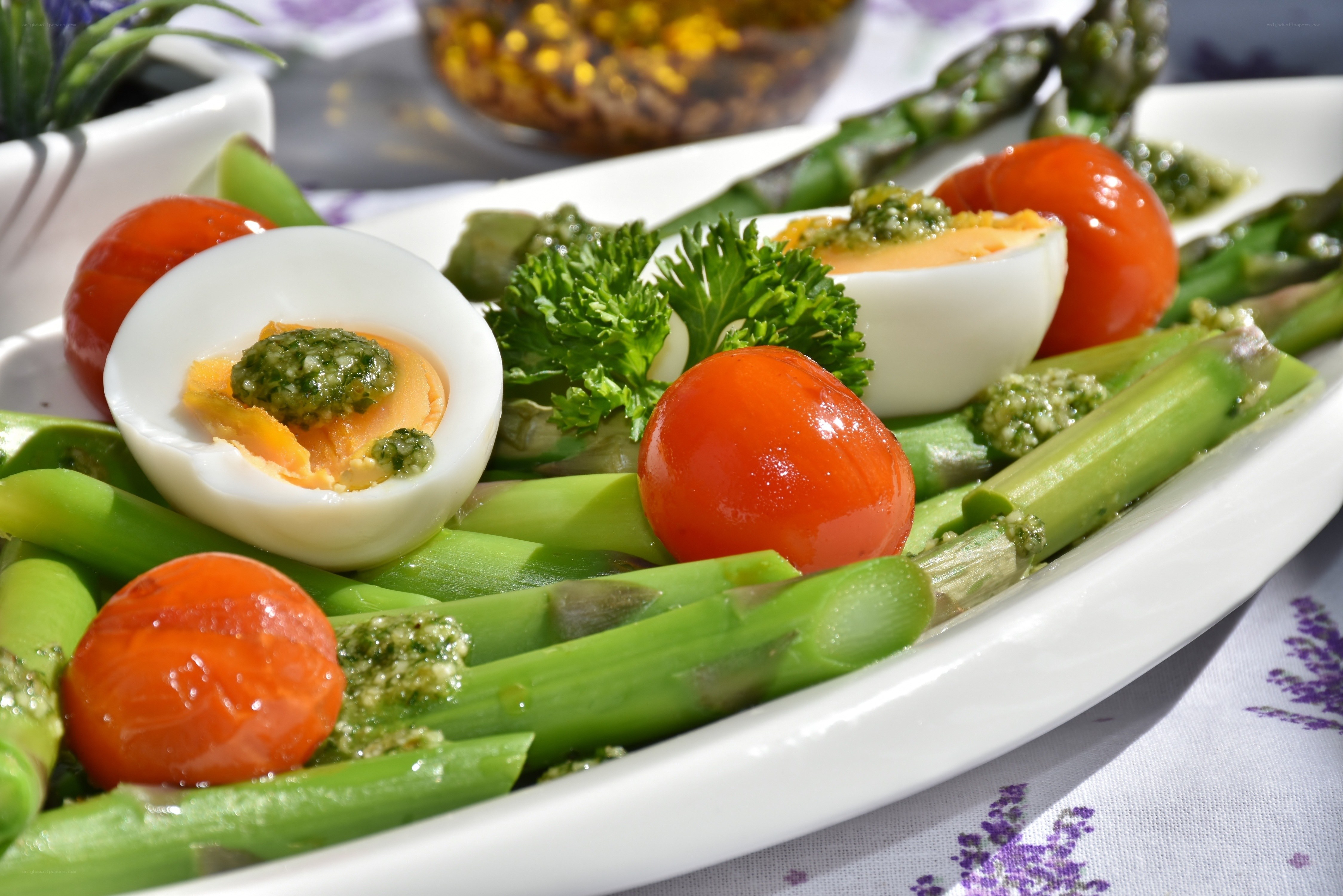 Asparagus and egg salad
