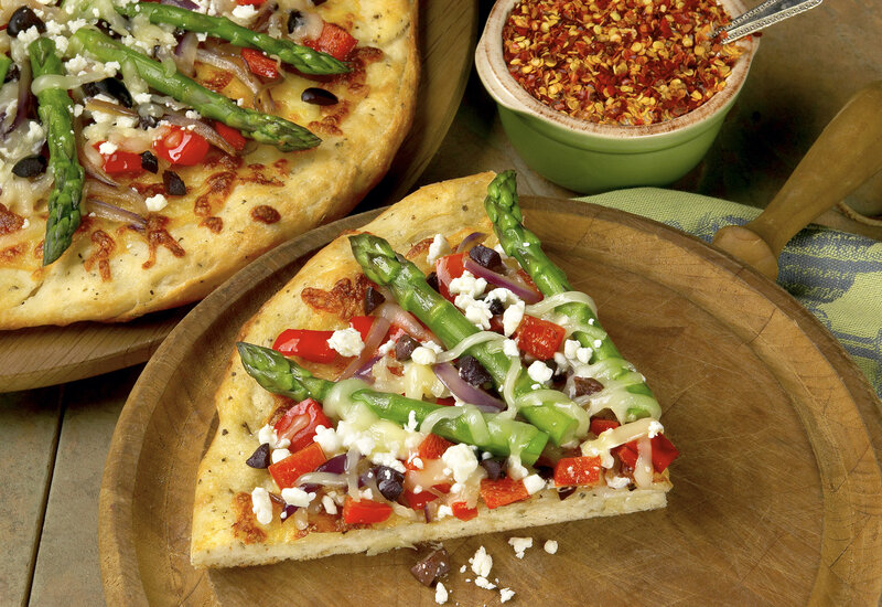 Asparagus and vegetable pizza