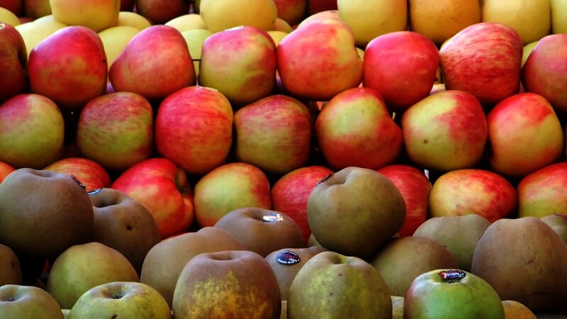 assorted apples at market