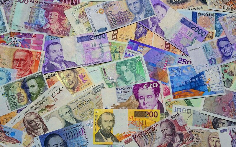 Assorted Banknotes — Blue