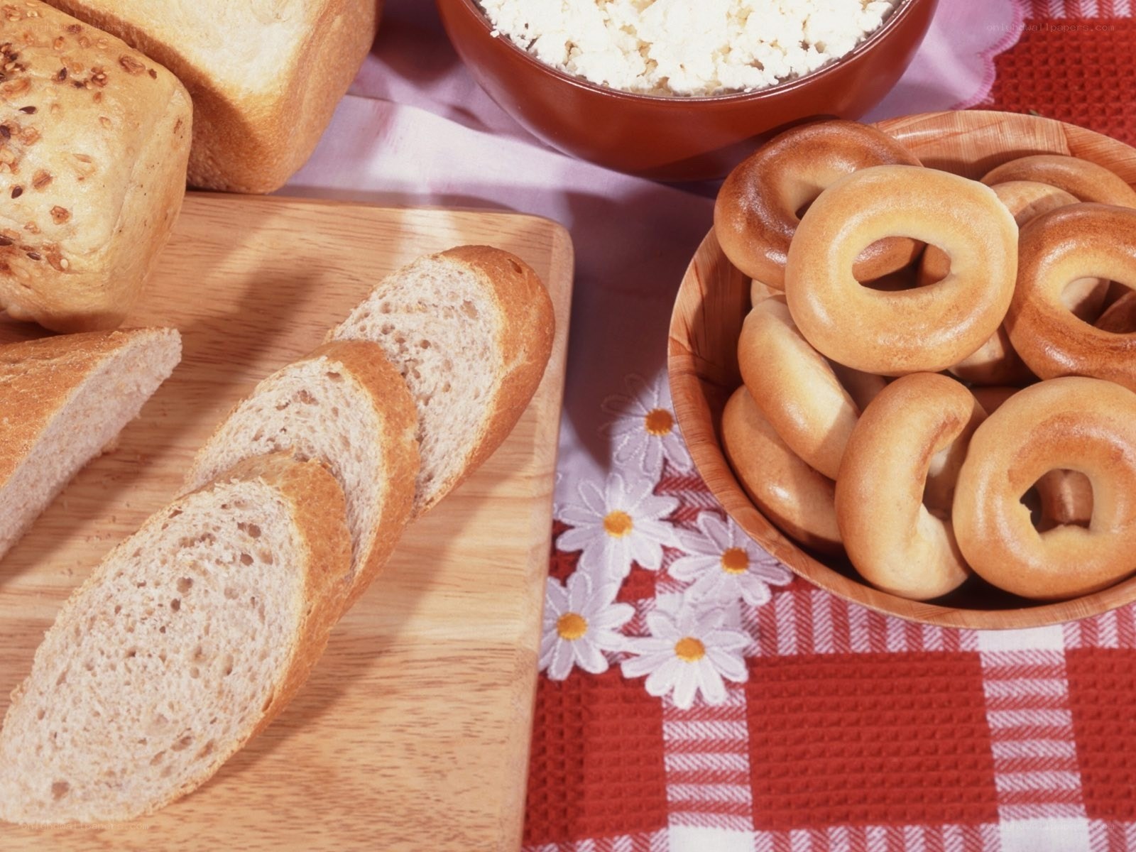 Assorted breads and cheese
