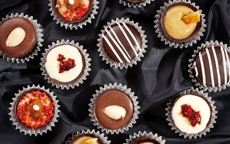 Assorted Chocolate Truffles — Black