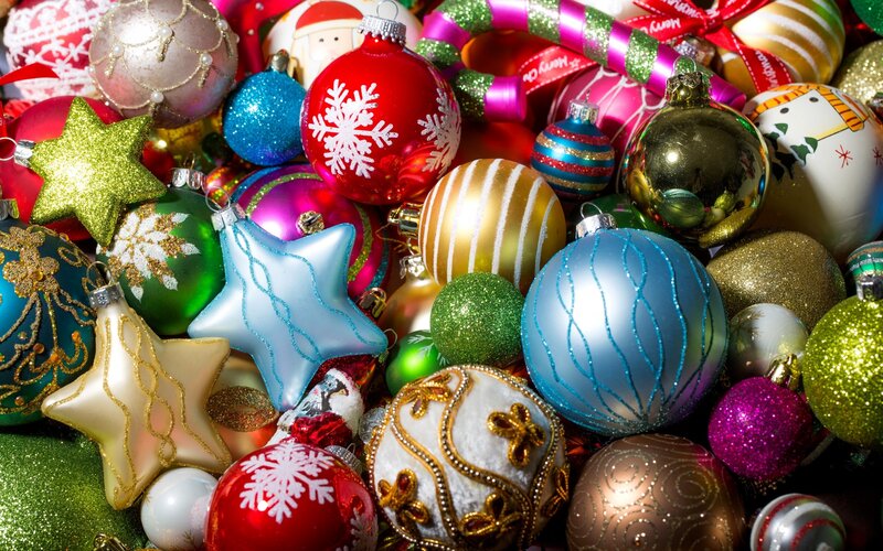 Assorted Christmas Ornaments — Green, Festive