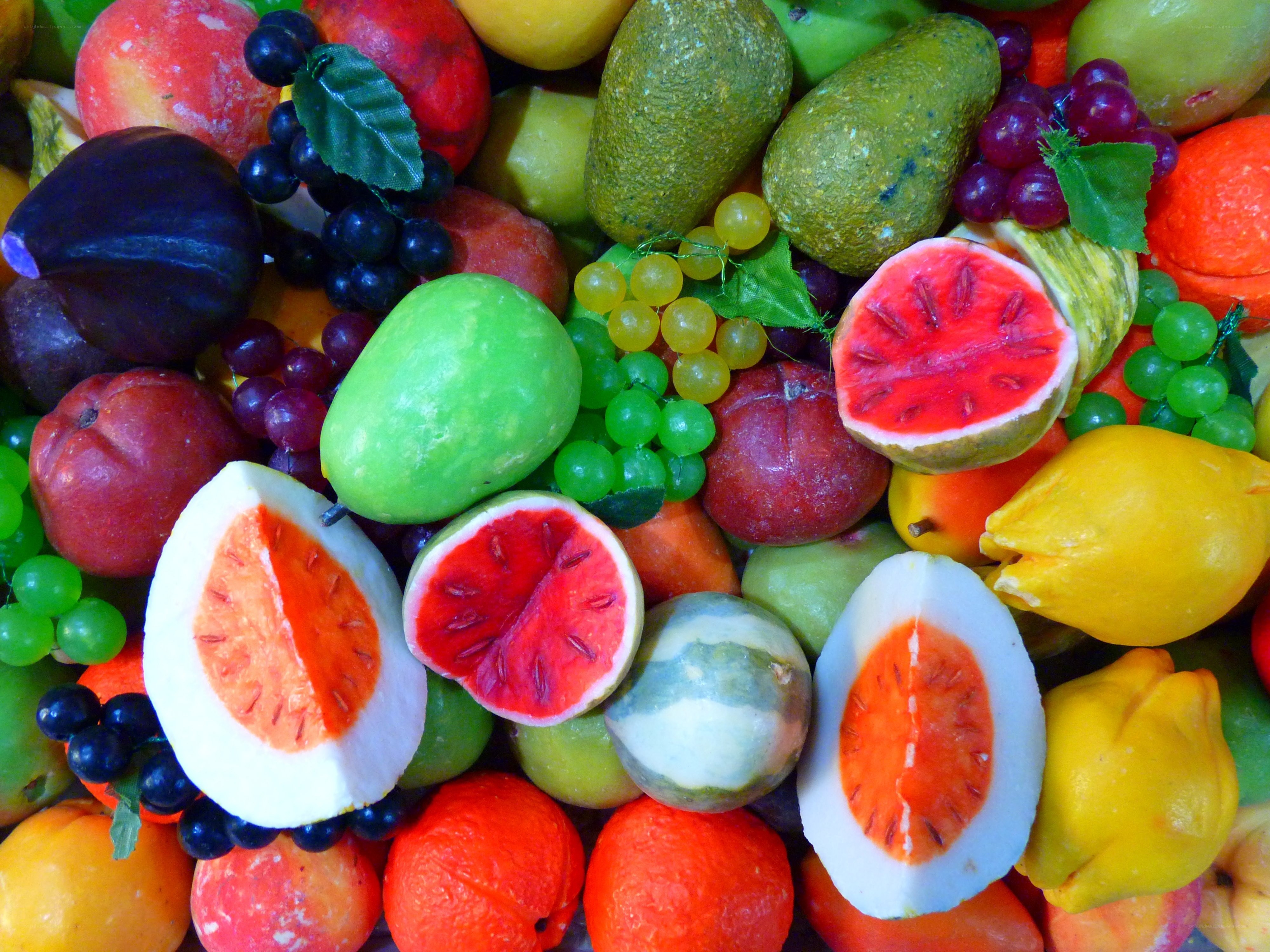 Assorted fruit display