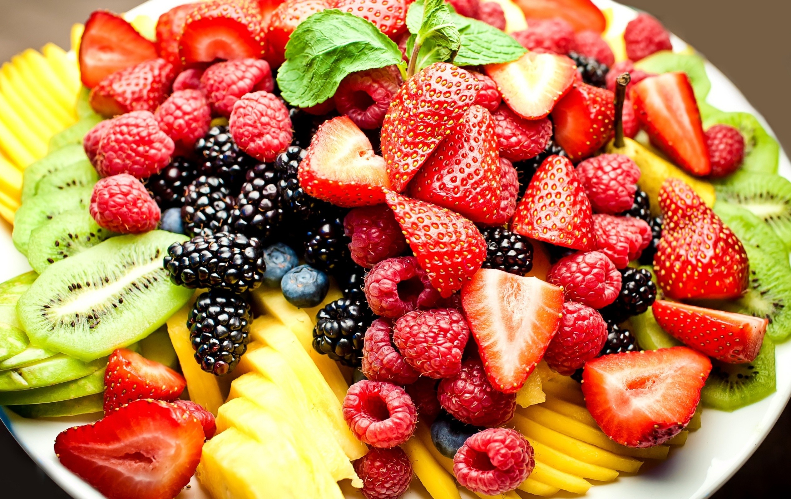 assorted fruit platter