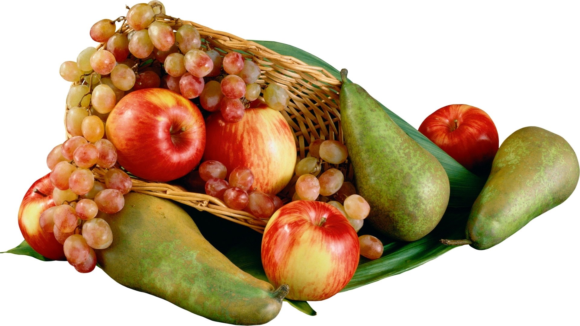 Assorted fruits in a basket