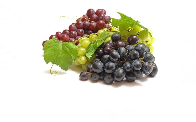 assorted grapes with leaves