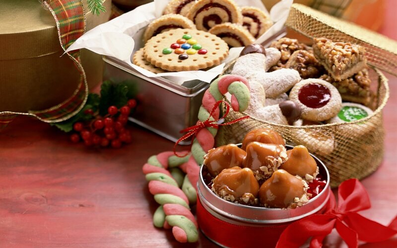 Assorted Holiday Cookies — Red