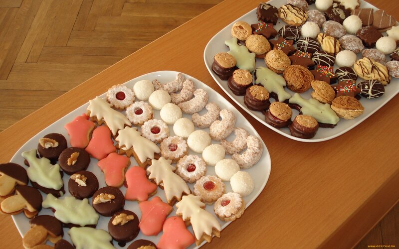 Assorted Holiday Cookies — White