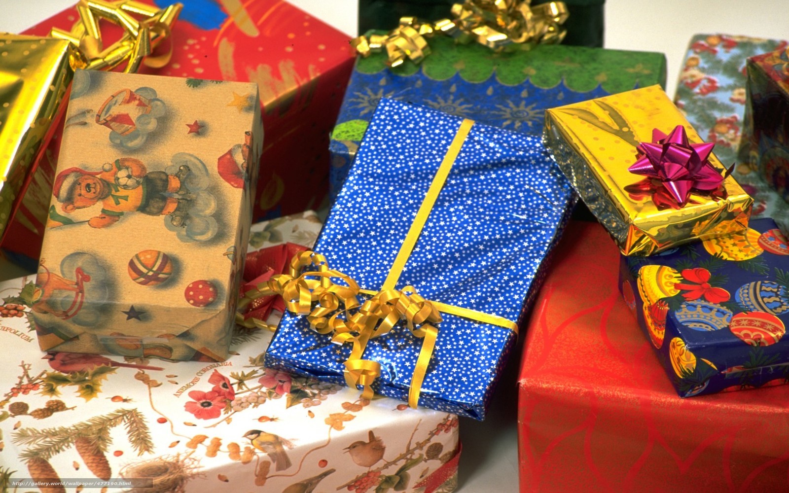 Assorted holiday gift boxes