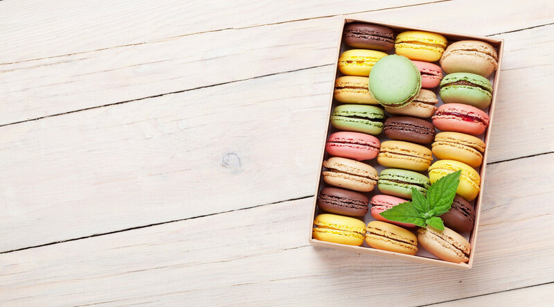 Assorted Macarons in Box — White