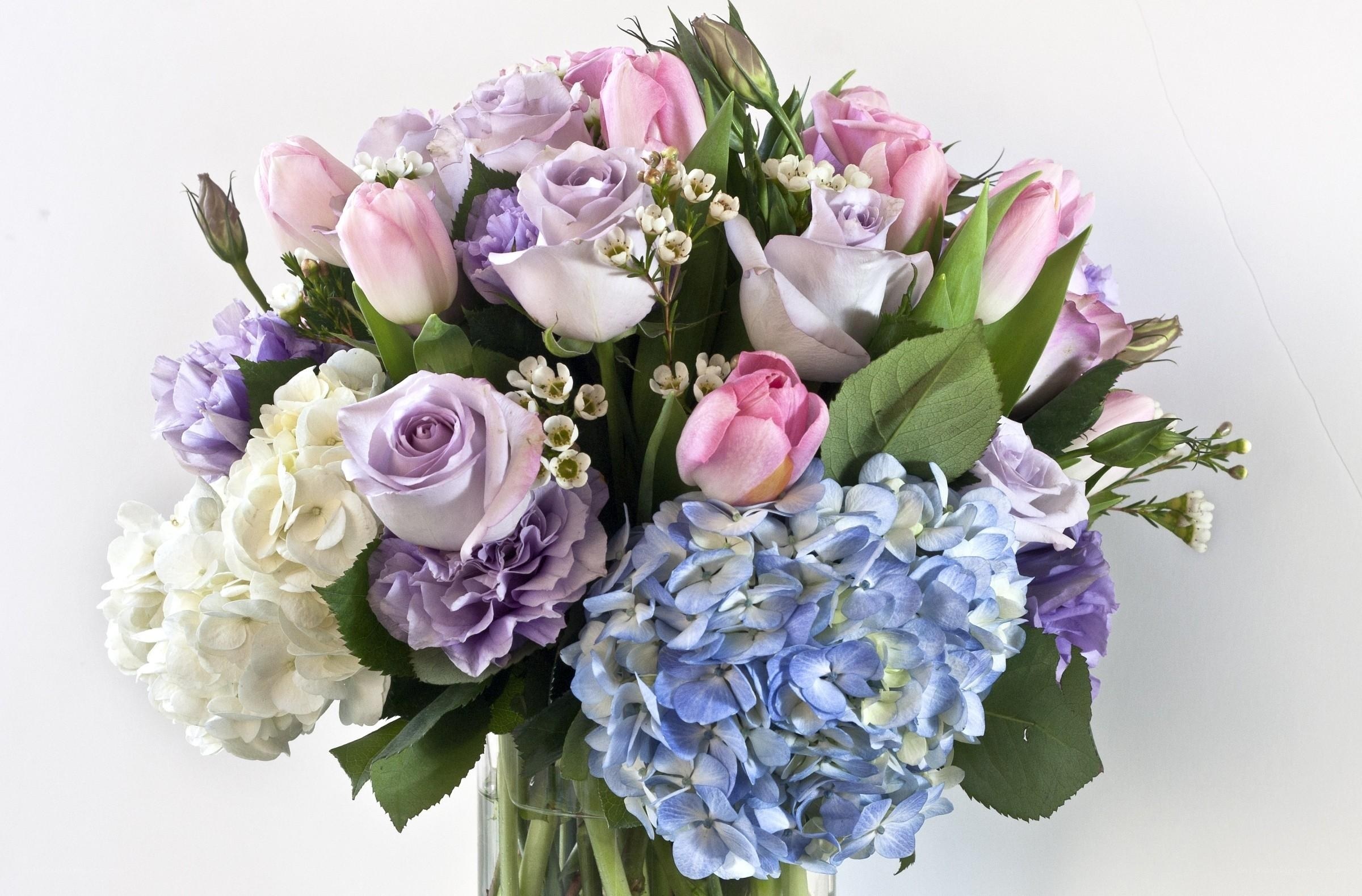Assorted pastel flower bouquet