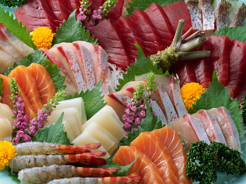 Assorted sashimi platter