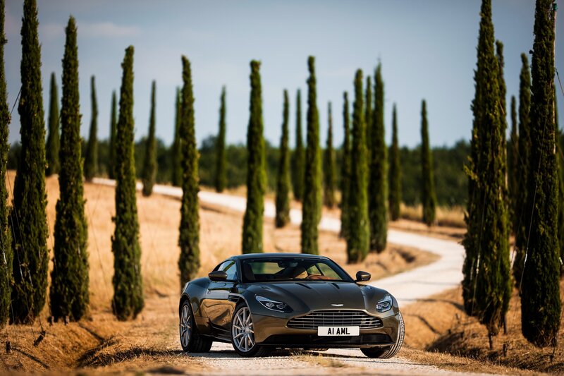Aston Martin DB11 — Green