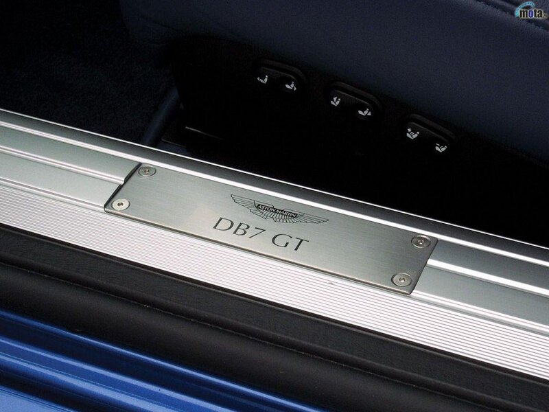 Aston Martin DB7 GT door sill