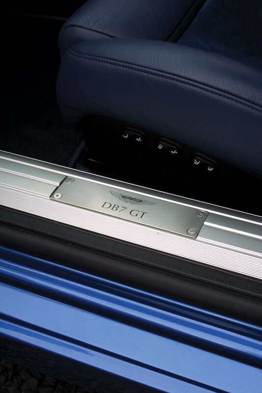 Aston Martin DB7 GT door sill
