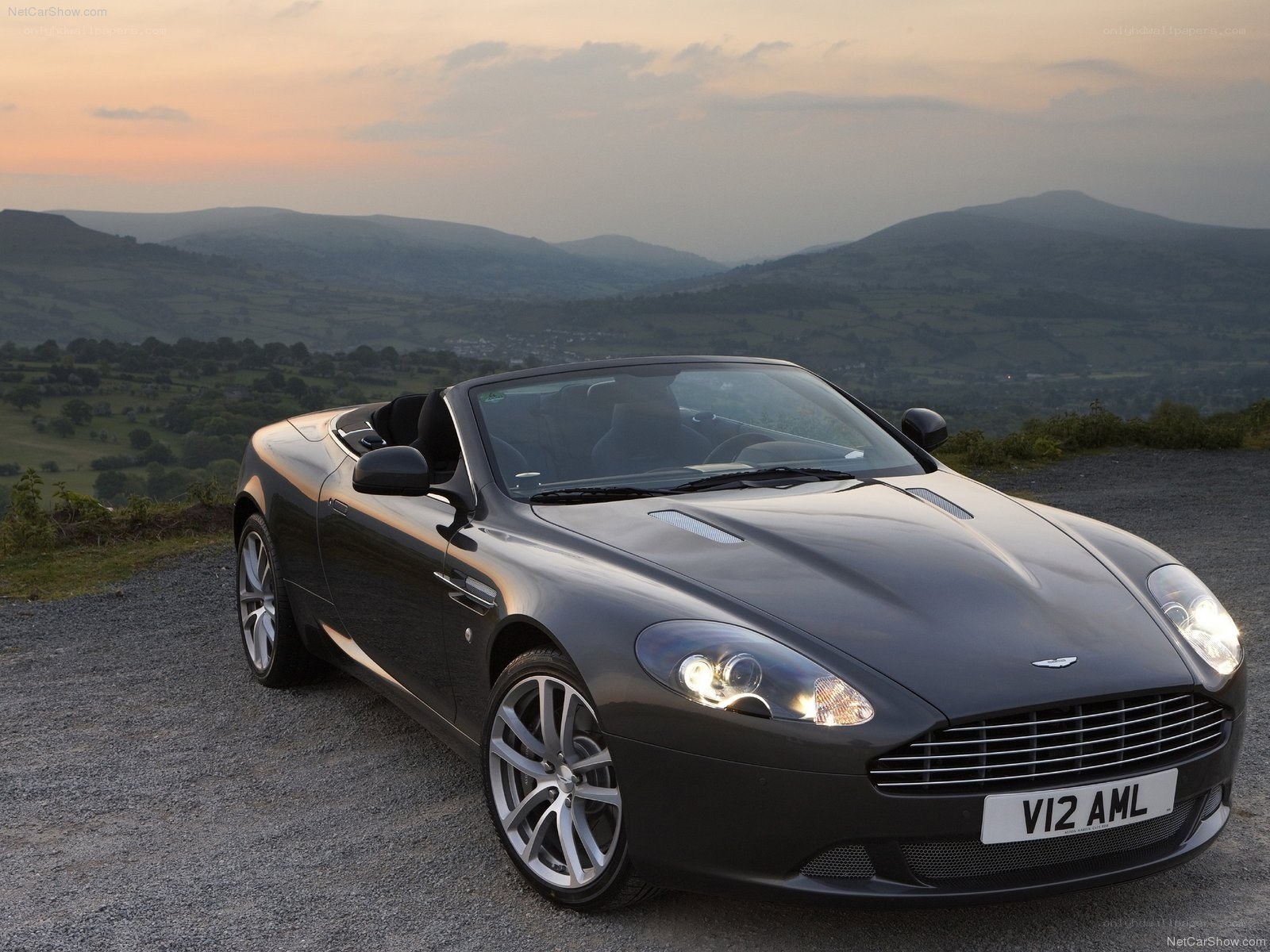 Aston Martin DB9 Convertible