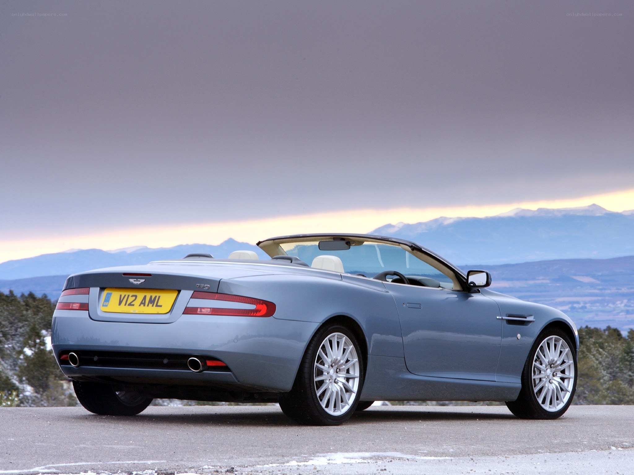 Aston Martin DB9 Convertible