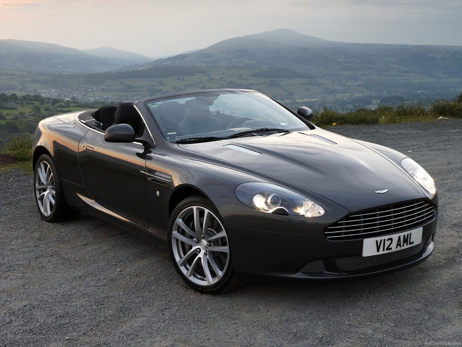 Aston Martin DB9 Convertible