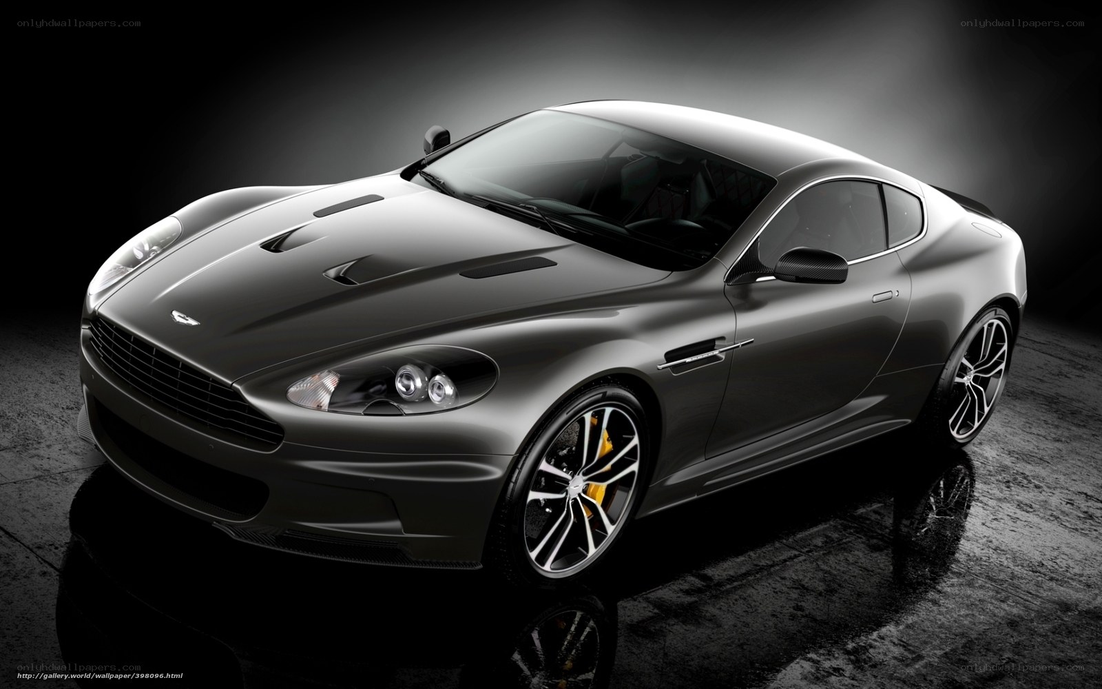 Aston Martin DBS in studio