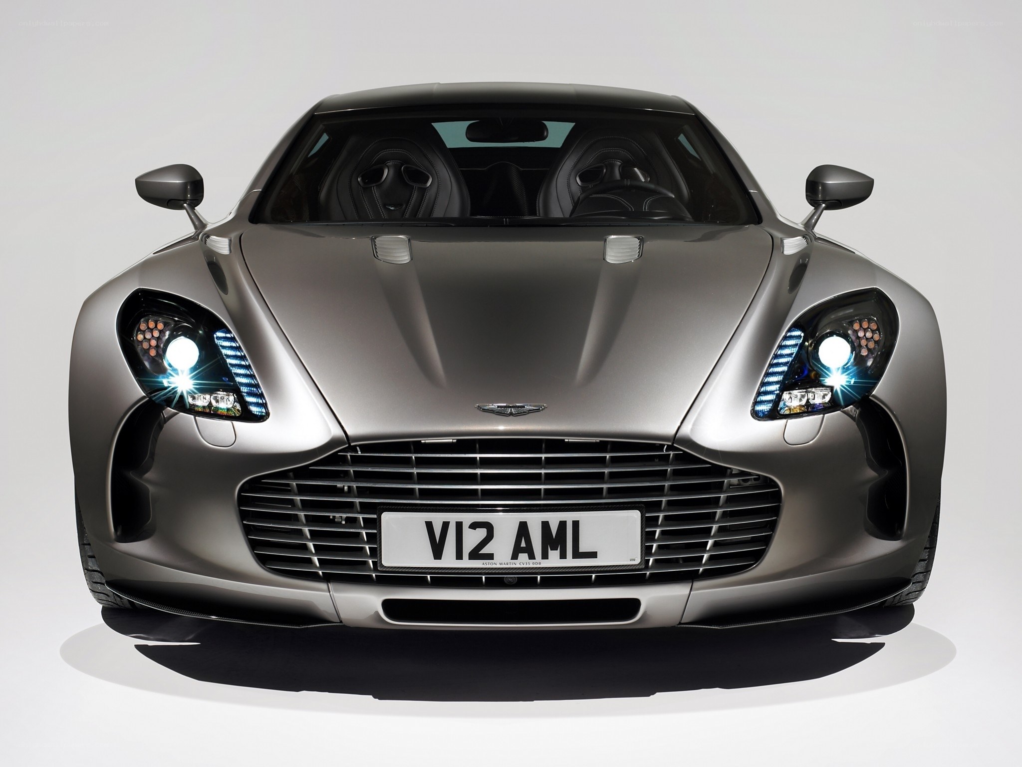 Aston Martin One-77 front view